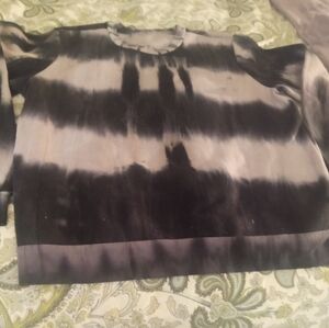 Black and Gray Tie-Dye Long Sleeve Top